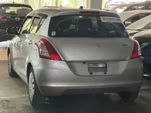 Suzuki Swift 2016 Gold