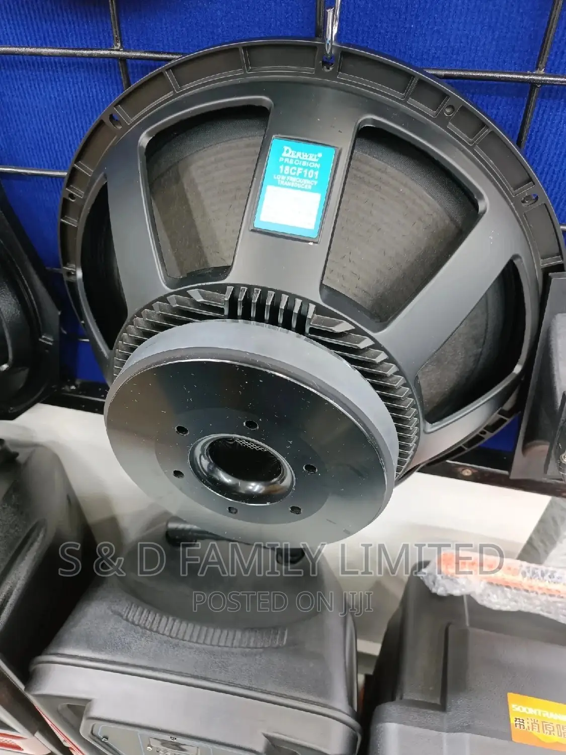 Derwel 18CF101 Bass Speaker 18 Inches