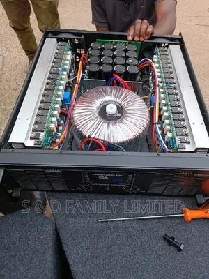 Crest Audio CA20 Power Amplifier 16 Tubes
