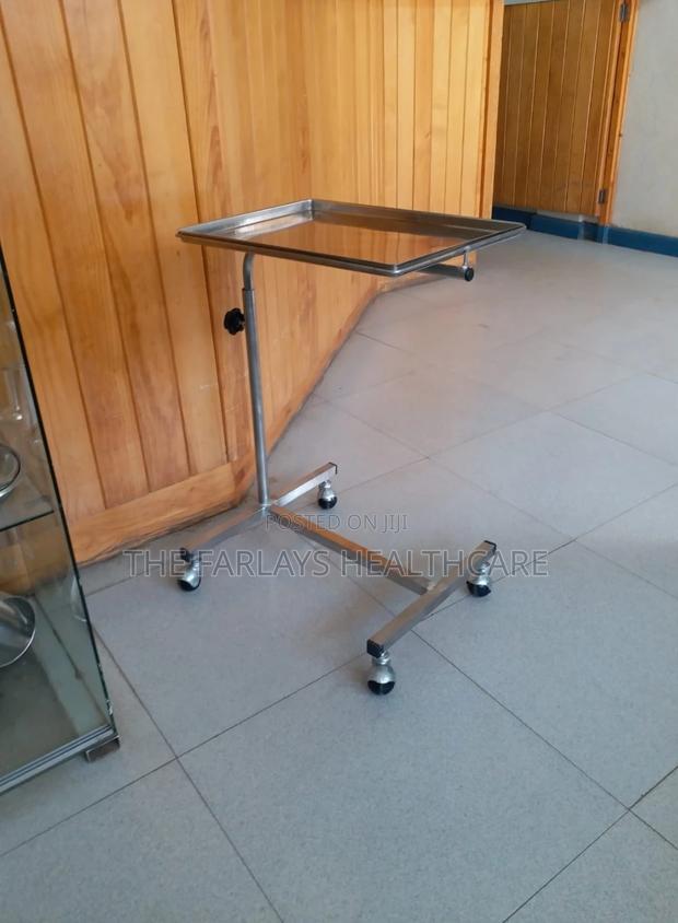 Hospital Mayo Trolley. - main view