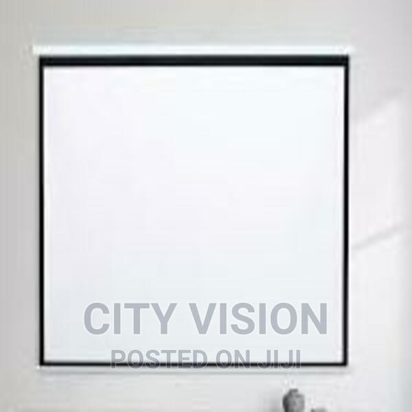 Projector Screen Manual Projector Screen 240×240cm Available