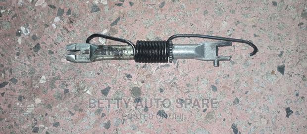 Toyota Hilux Vigo Rear Adjuster - thumbnail 2