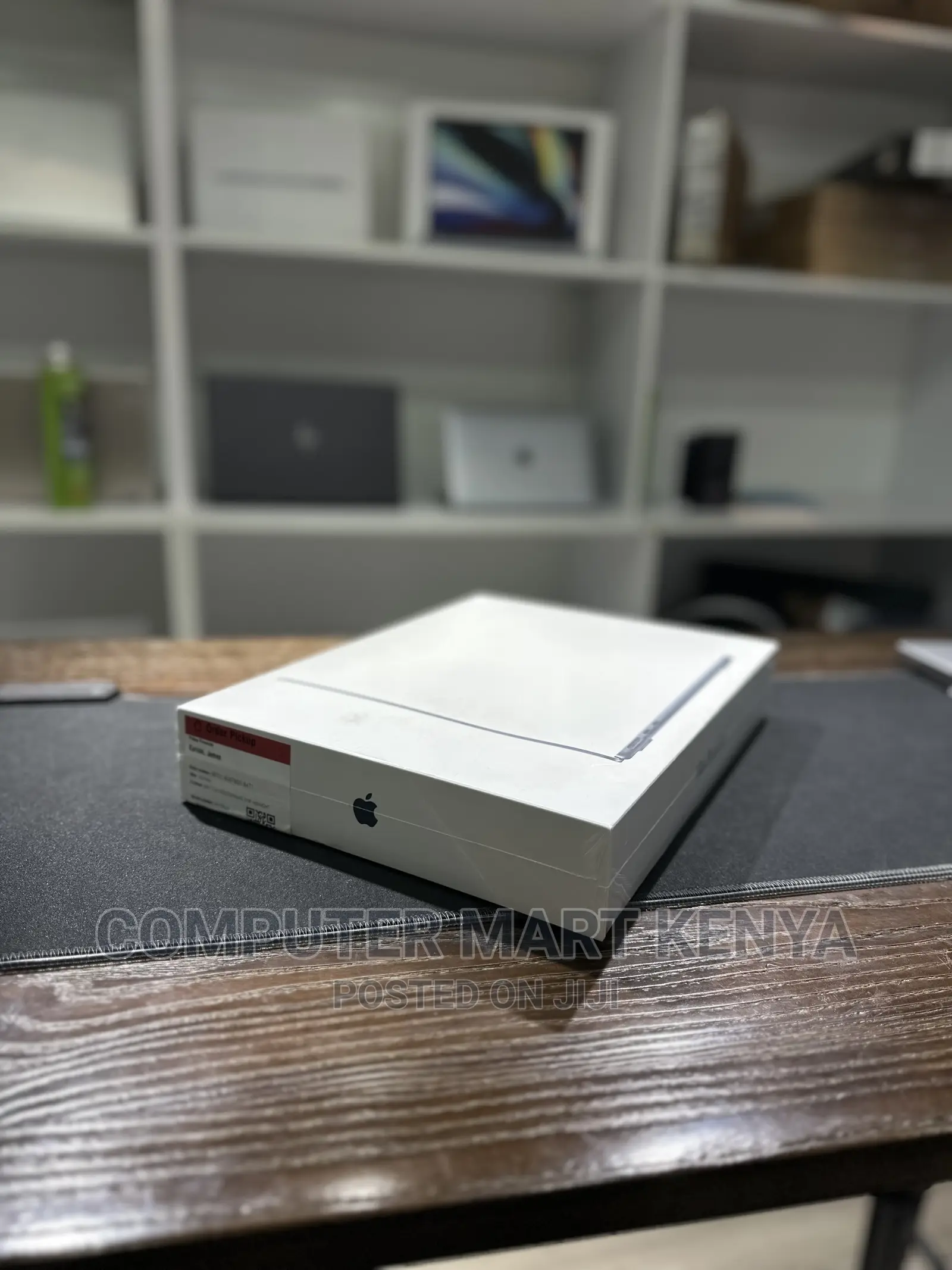 New Laptop Apple MacBook Air 8GB Apple M1 SSD 256GB