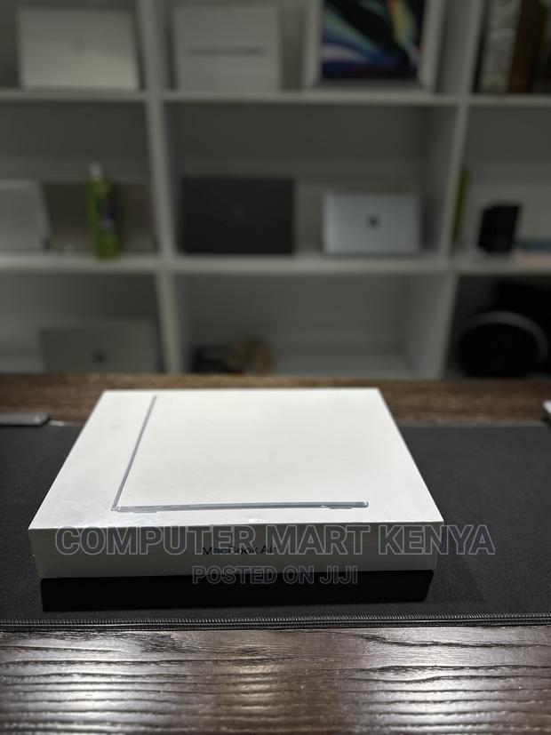 New Laptop Apple MacBook Air 8GB Apple M1 SSD 256GB