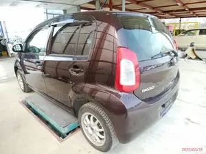 Toyota Passo 2016 Brown