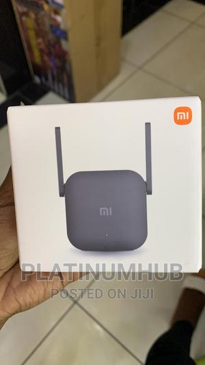 Mi Wi-Fi Range Extender Pro - main view