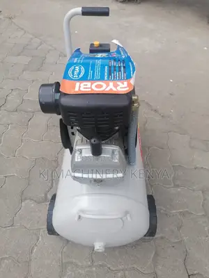 Electric Air Compressor-With 5 Piece Accesories-230v~50hz