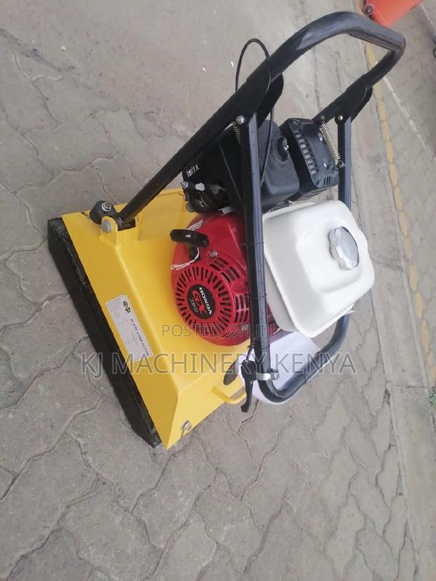 Plate Compactor-Petrol Powerd 5.5hp-Travel Speed 27.5