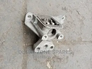 Honda Cross Road,Cr-V, Re-4 Gearbox Mount Available.