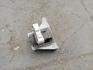 Honda Cross Road,Cr-V, Re-4 Gearbox Mount Available.