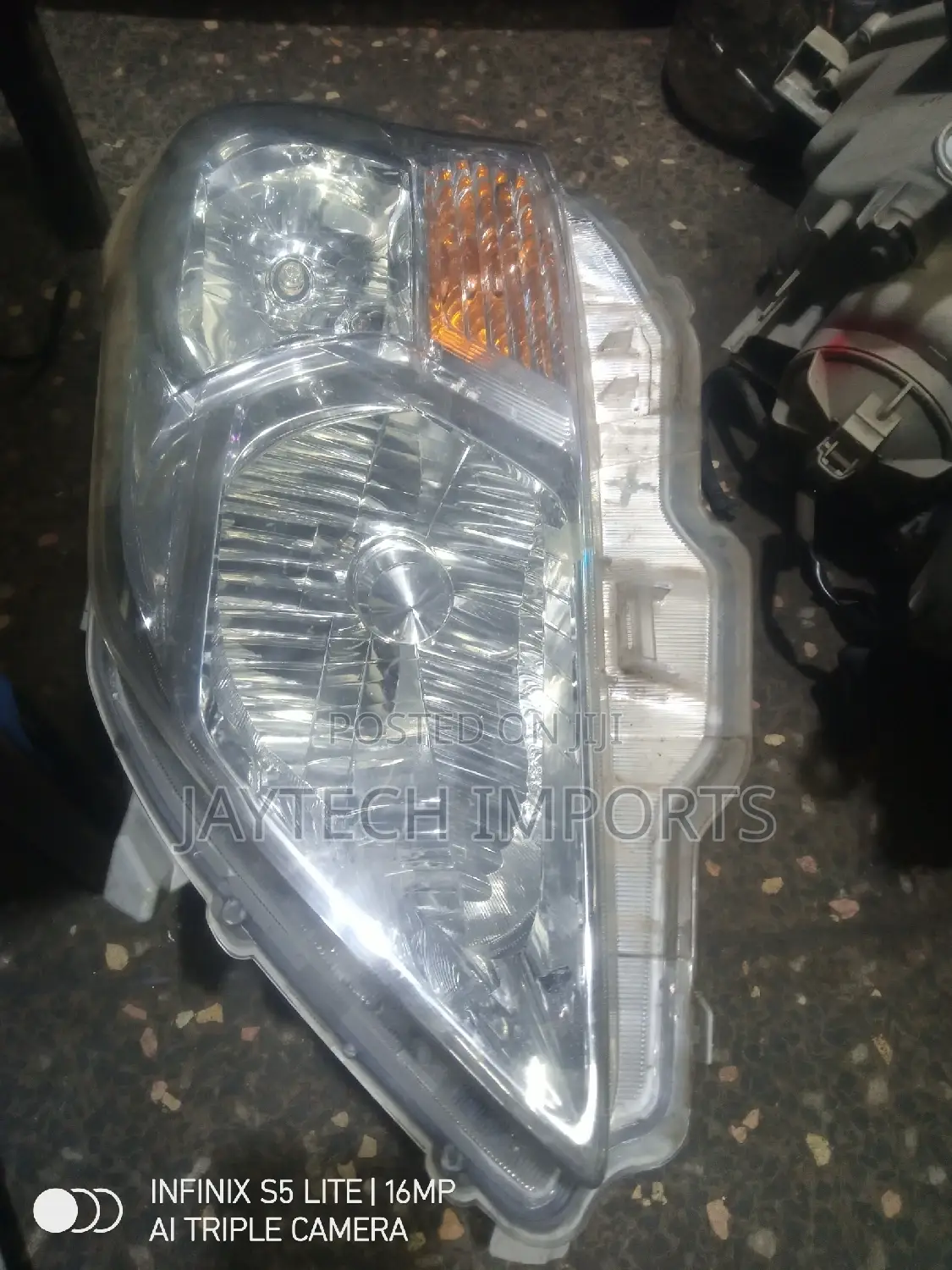 Premio 260 Headlights Xenon
