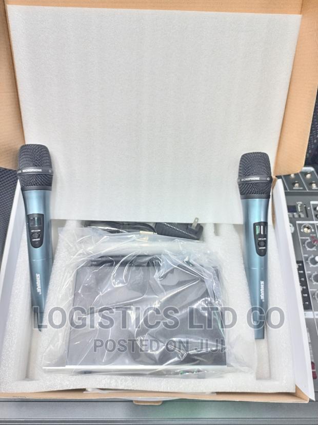 Shure UR 6800 Dual Channel UHF Wireless Microphone System - main view