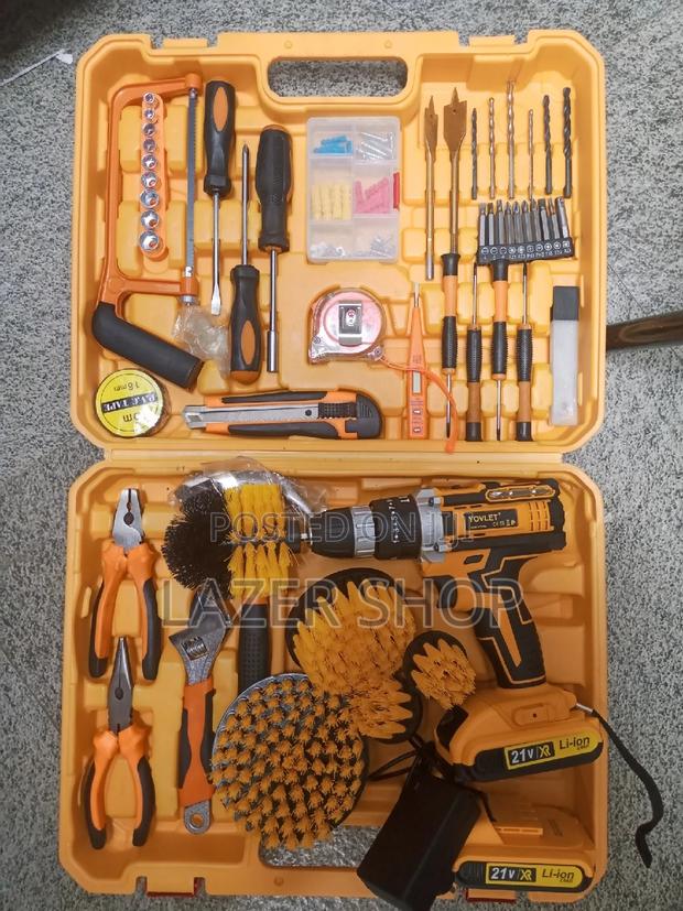 Dewalt Cordless Drill With Brushes - thumbnail 2