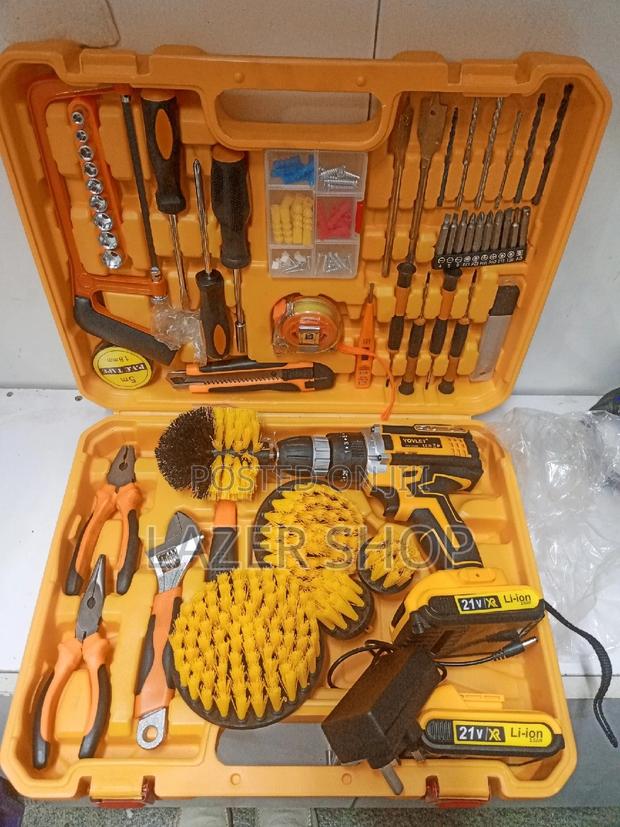 Dewalt Cordless Drill With Brushes - main view