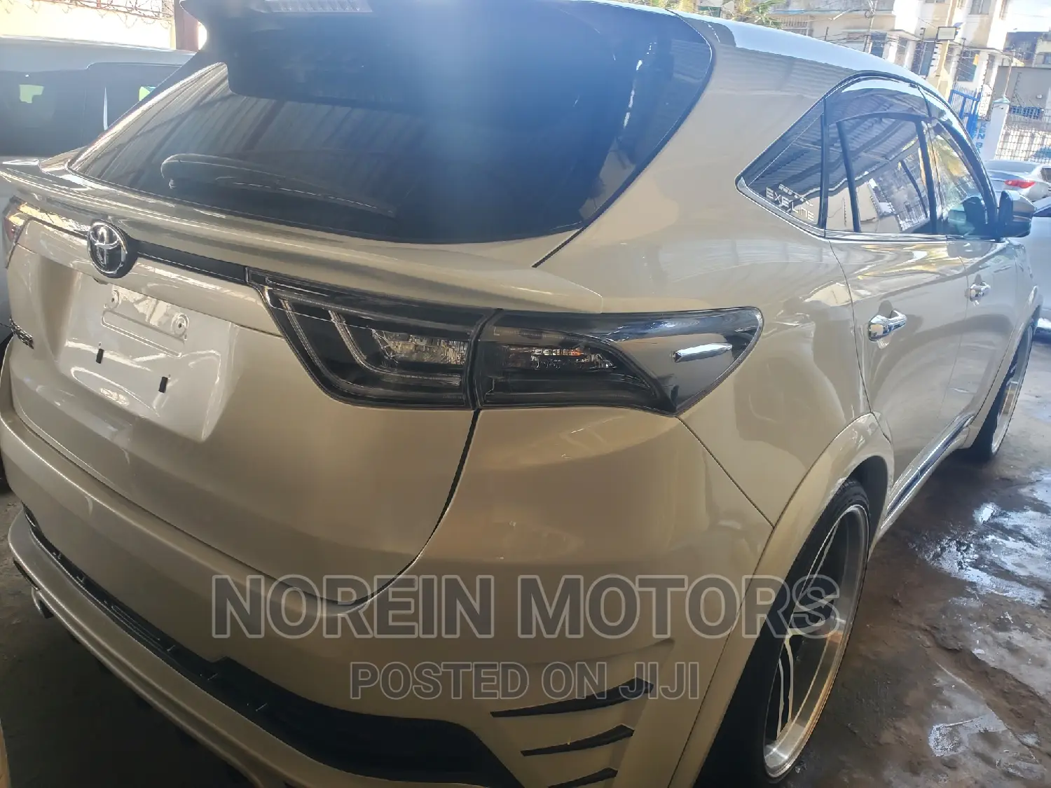 Toyota Harrier 2019 White