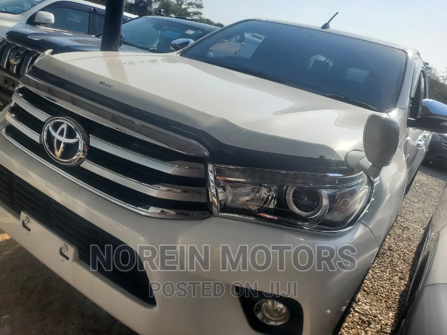 Toyota Hilux 2016 White