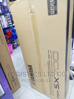 Yamaha PSR-SX700 Portable Keyboard