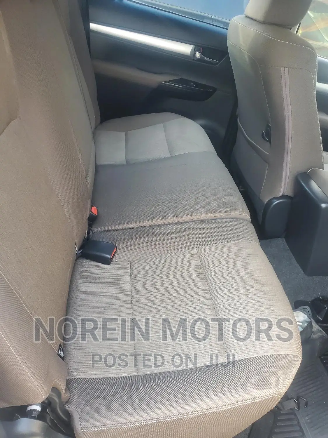 Toyota Hilux 2016 White