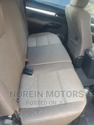Toyota Hilux 2016 White
