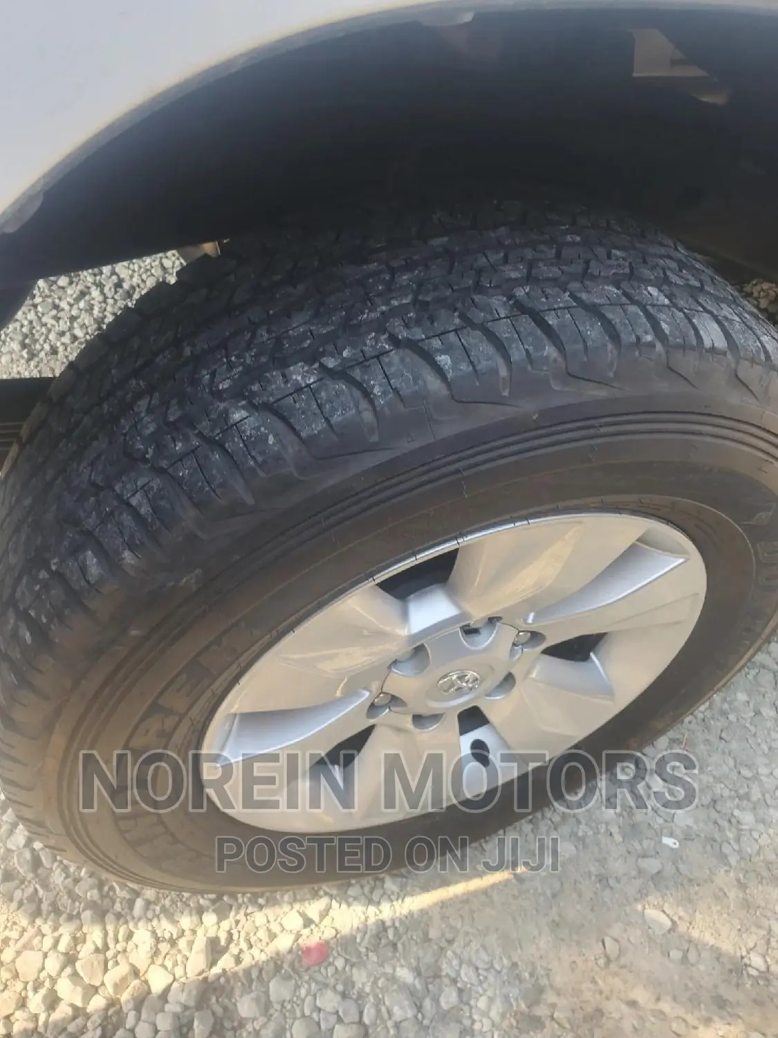 Toyota Hilux 2016 White