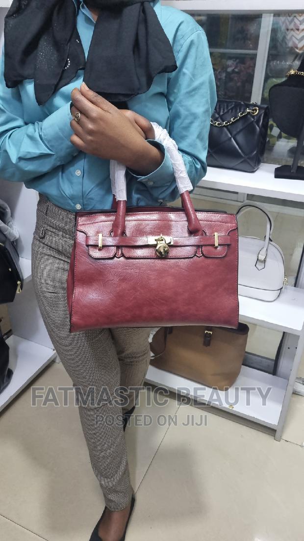 Classy Handbag - thumbnail 2