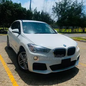 BMW X1 xDrive28i AWD 2016 Pearl