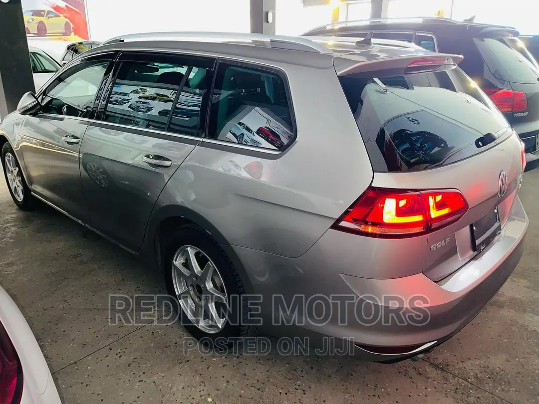 Volkswagen Golf Variant 2017 Silver