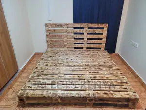 King Size Pallet Bed 6 by 6- Detachable (EF5)