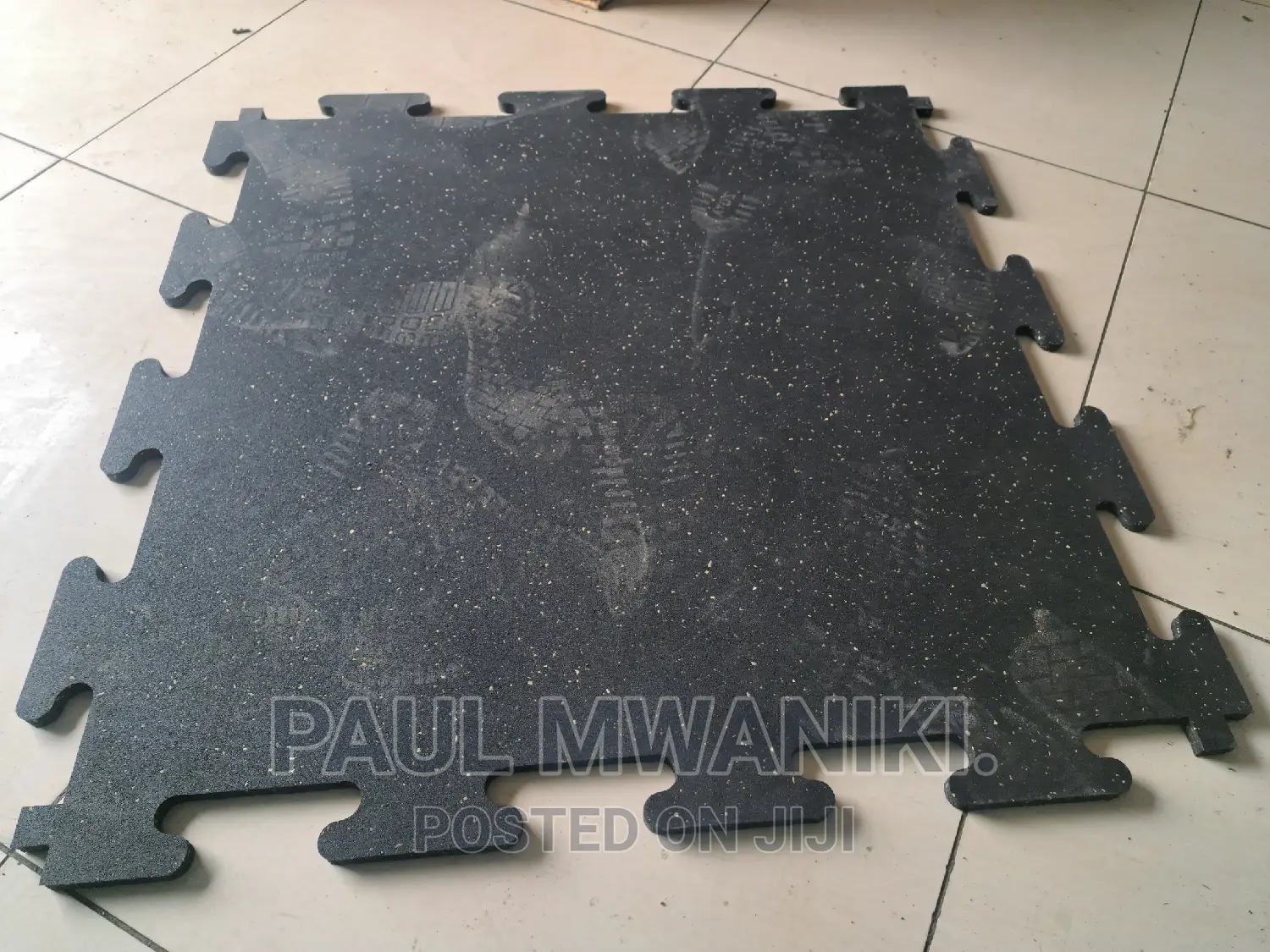 Commercial Gym Rubber Mats Flooring - 1m ×1m Interlock.