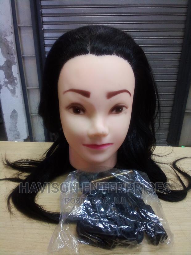 Salon Dummy - main view