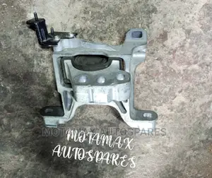 Mazda Demio 2015 Engine Mounting