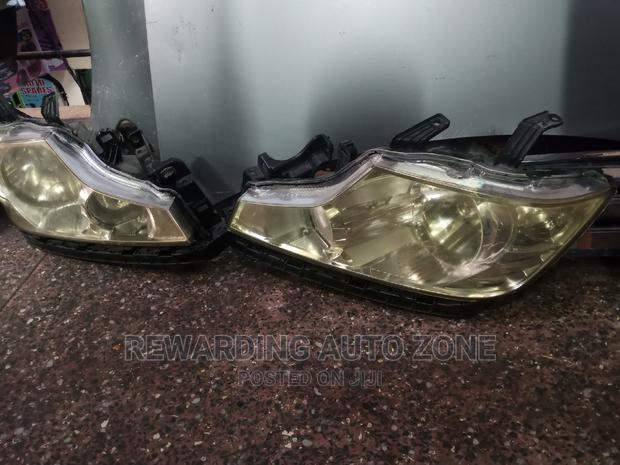 Honda Stepwagon 2015 Headlights Xenon.