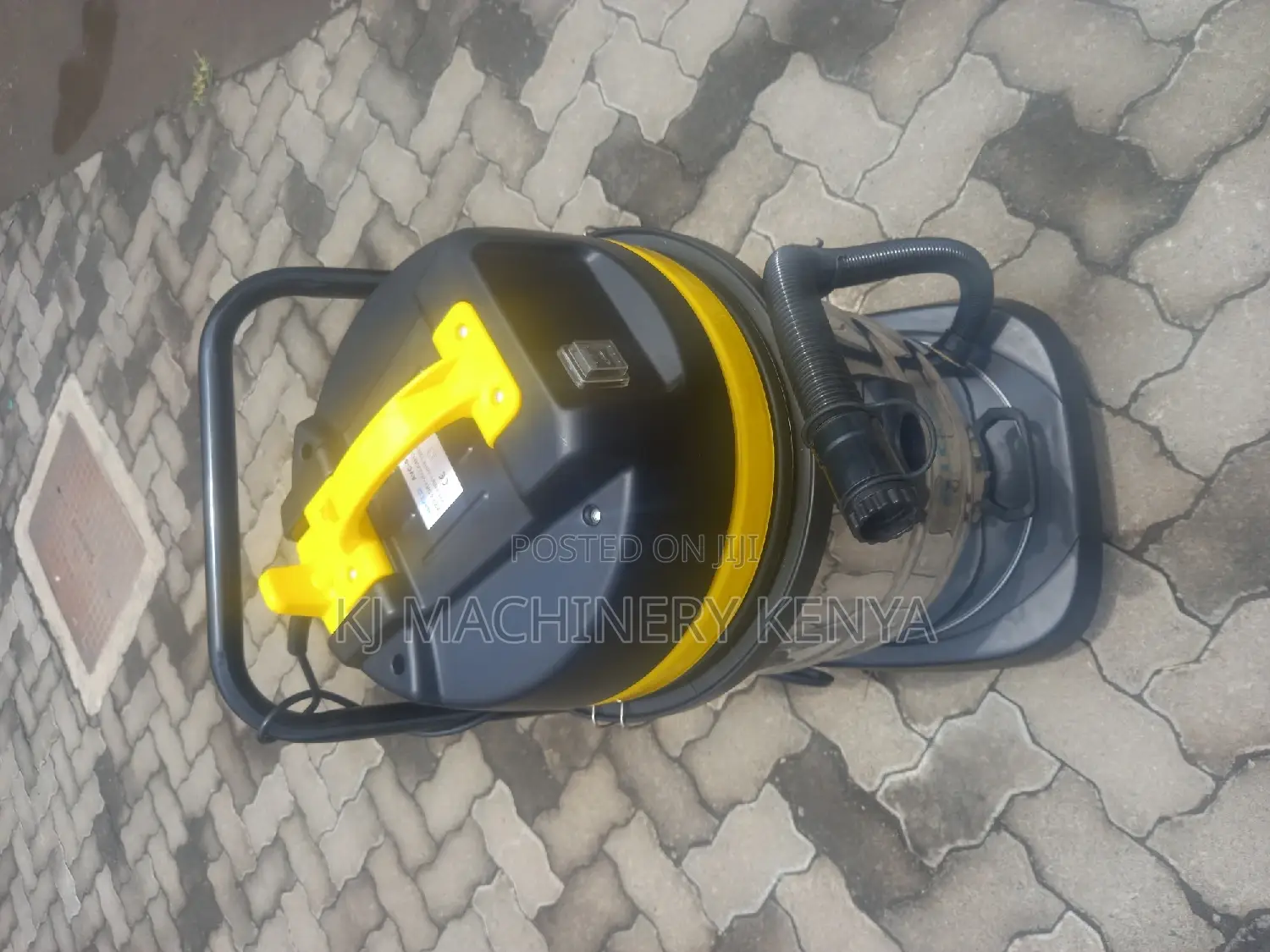 Wet and Dry Vacuum Cleaner