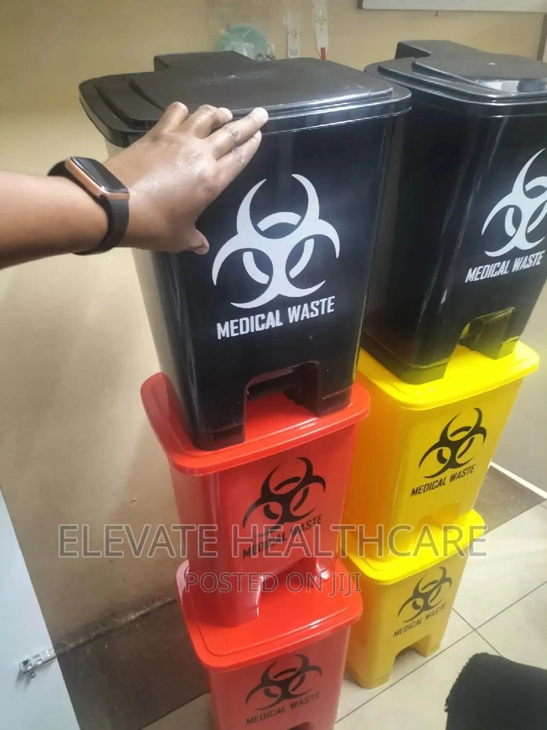 Pedal Bin. 30 Litres Red, Yellow,Orange