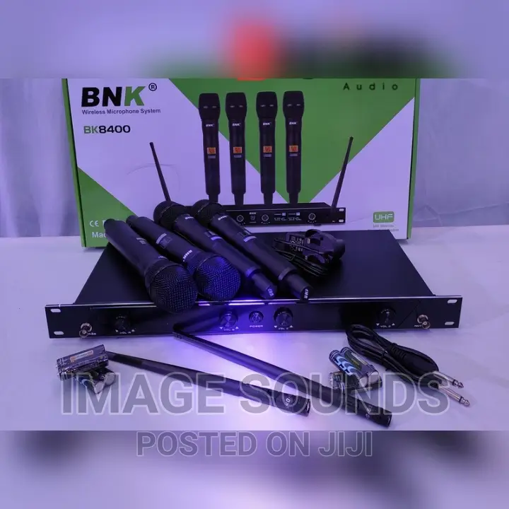 4 Wireless Professional Microphone Bnk8400