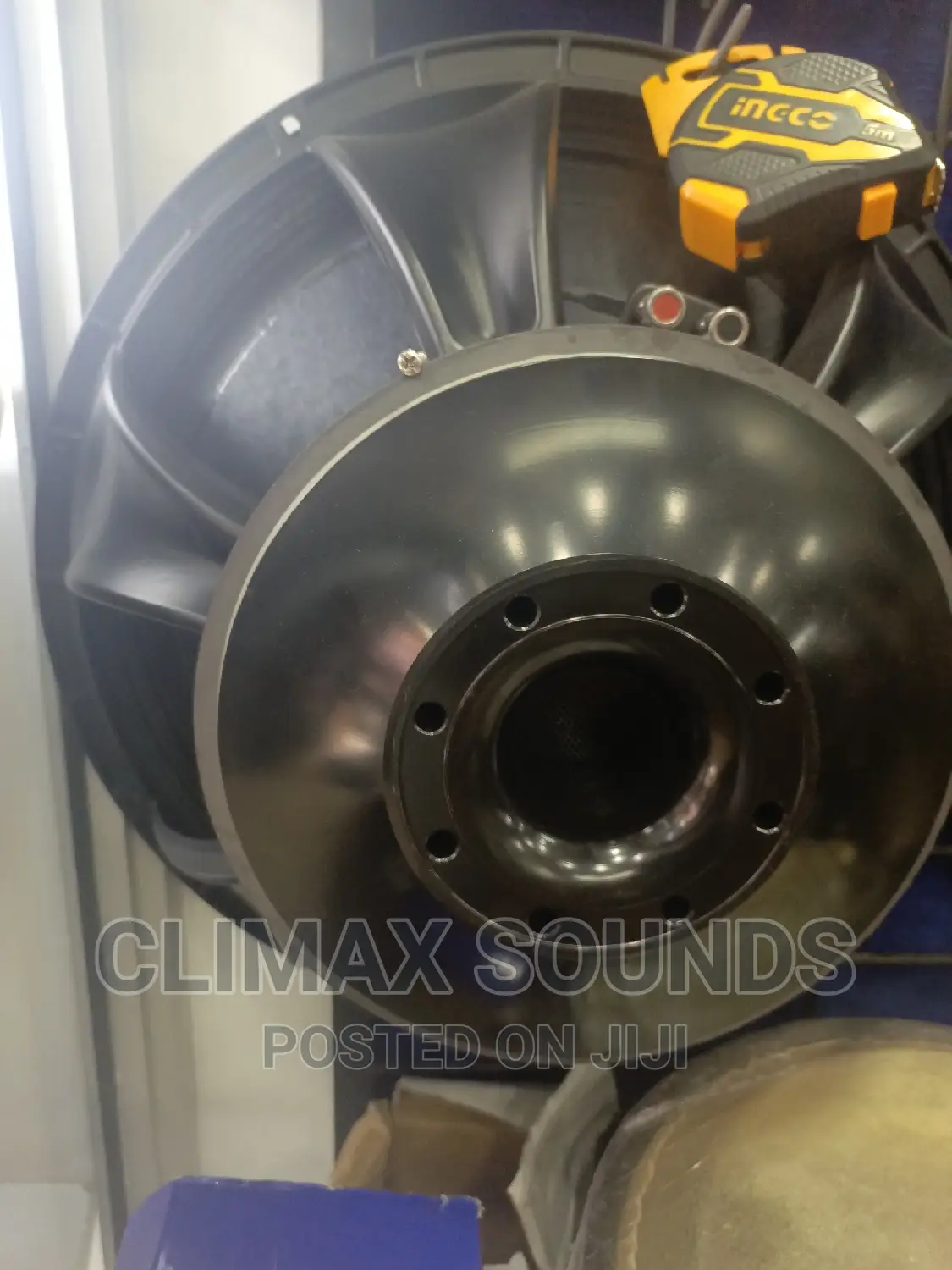 Az 20, 18 Inc Bass Speaker