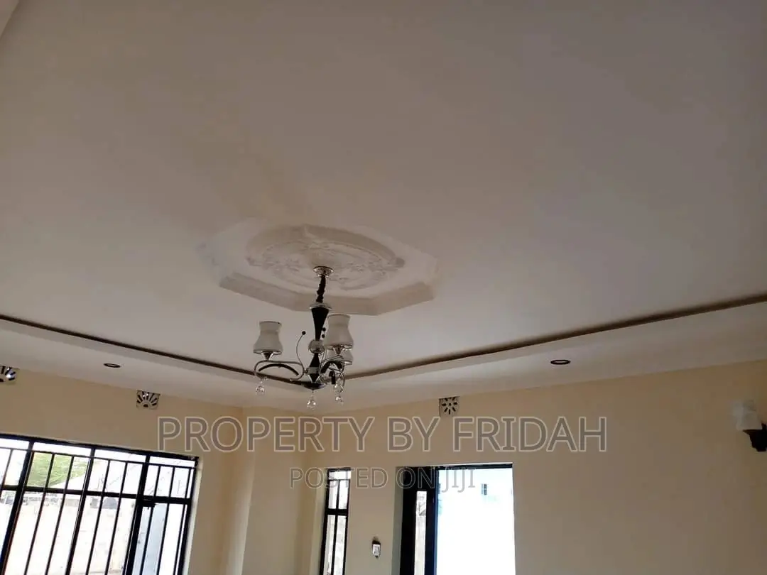 3bdrm Bungalow in Kitengela for sale