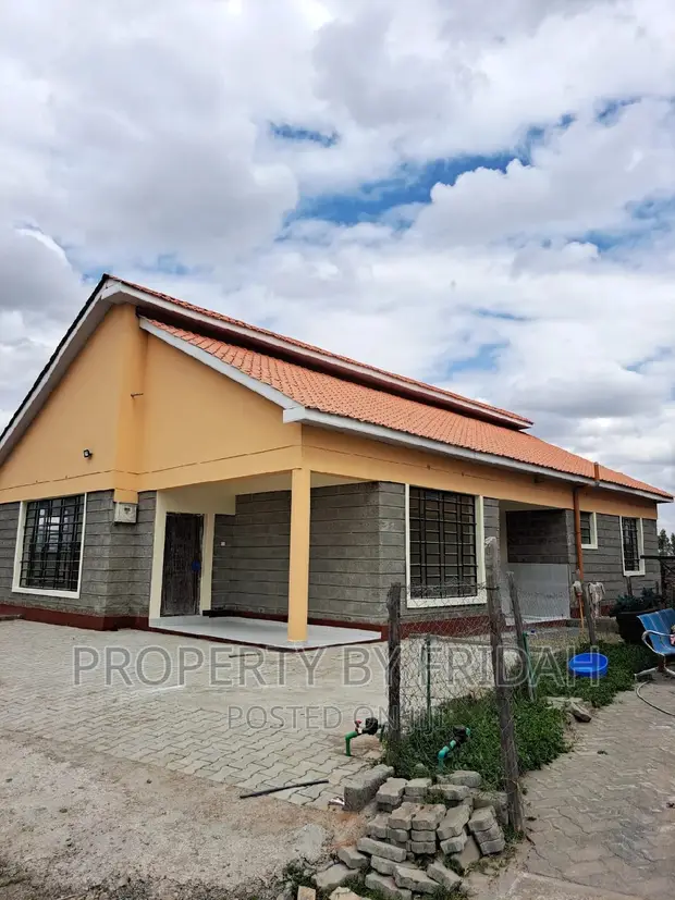 3bdrm Bungalow in Kitengela for sale