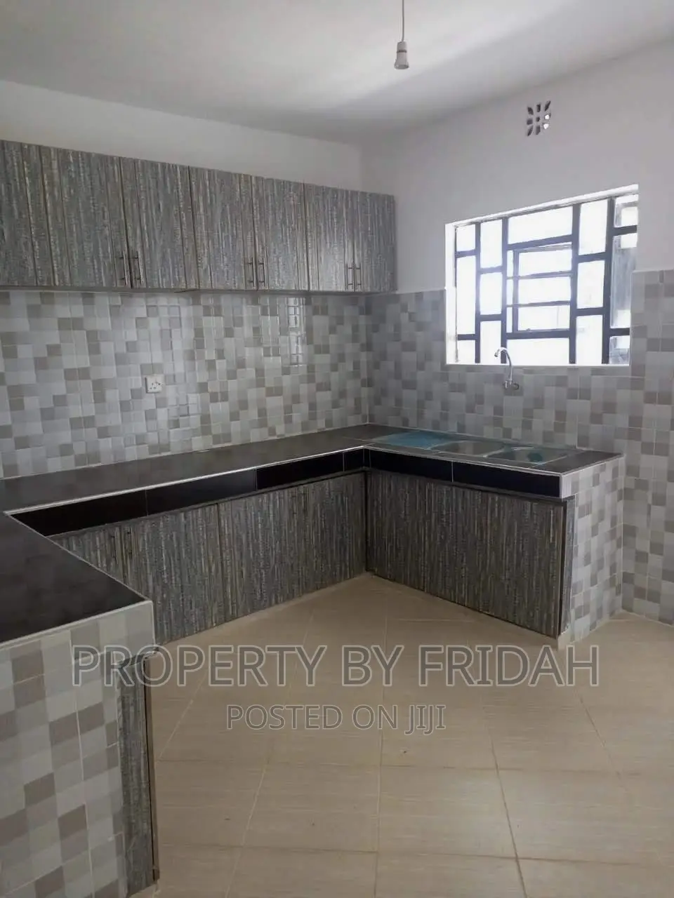 4bdrm Bungalow in Kitengela for sale