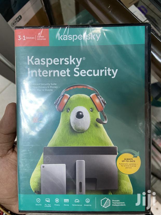 Kaspersky Internet Security 3 + 1 Devices 1 Year License - main view