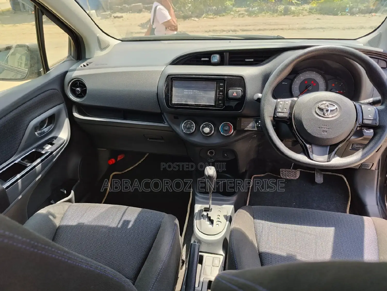 Toyota Vitz 2016 Black