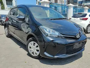 Toyota Vitz 2016 Black
