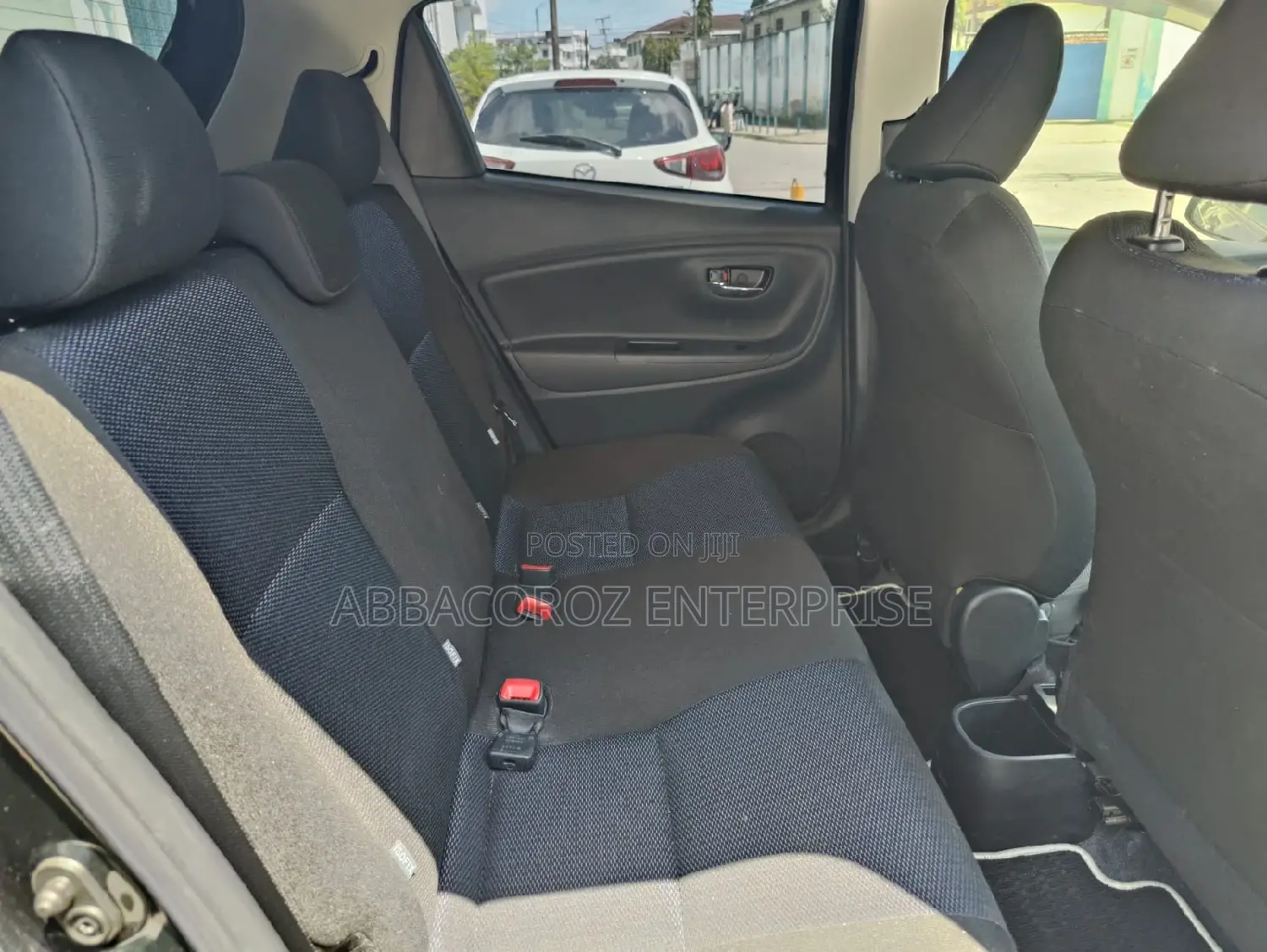 Toyota Vitz 2016 Black