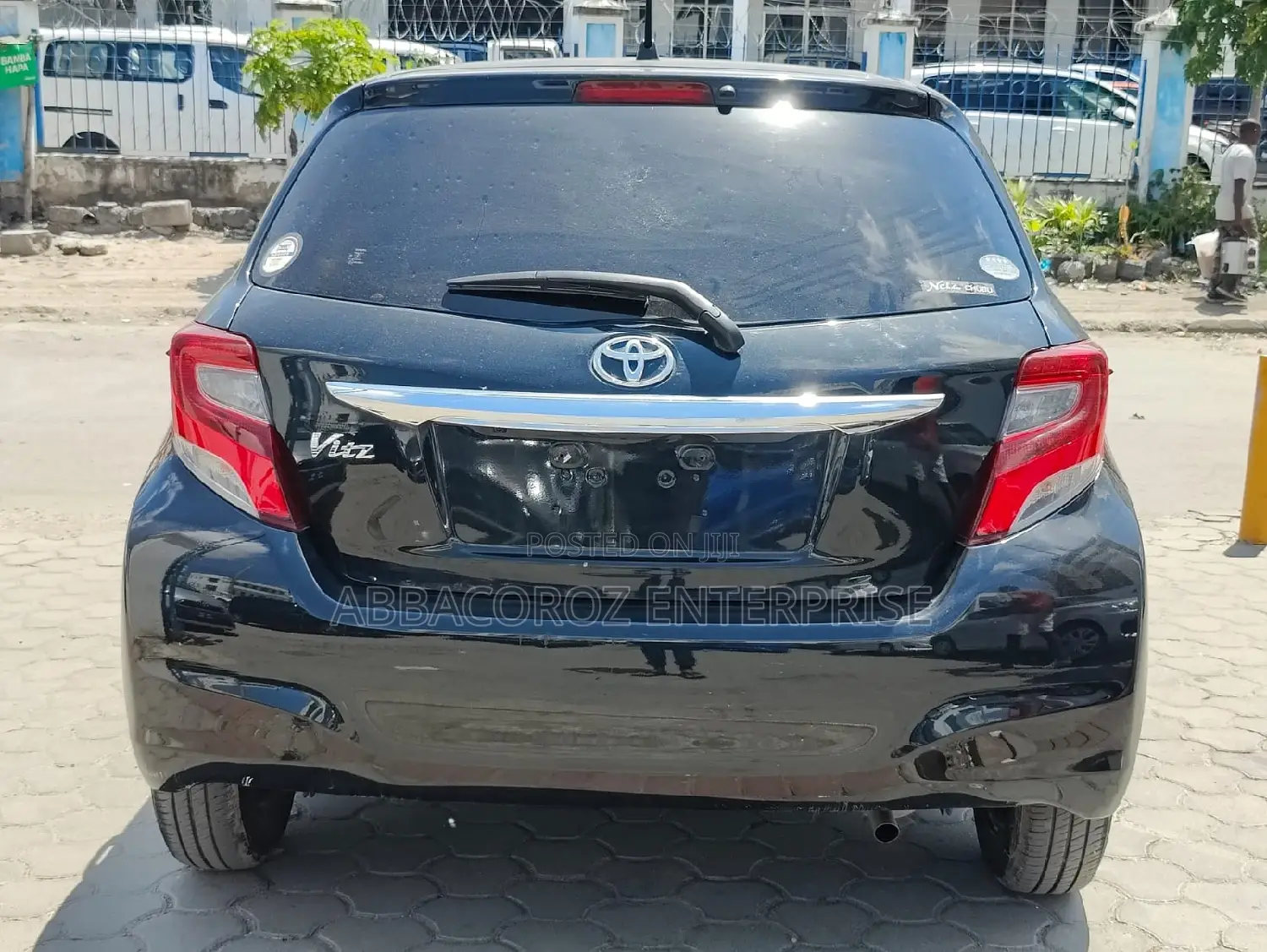 Toyota Vitz 2016 Black