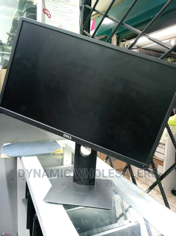 Dell 22 Inch Monitor With Full Hd and 1920*1080 Resolution