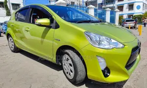 Toyota Aqua 2016 Green