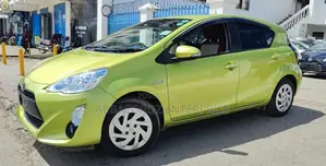 Toyota Aqua 2016 Green