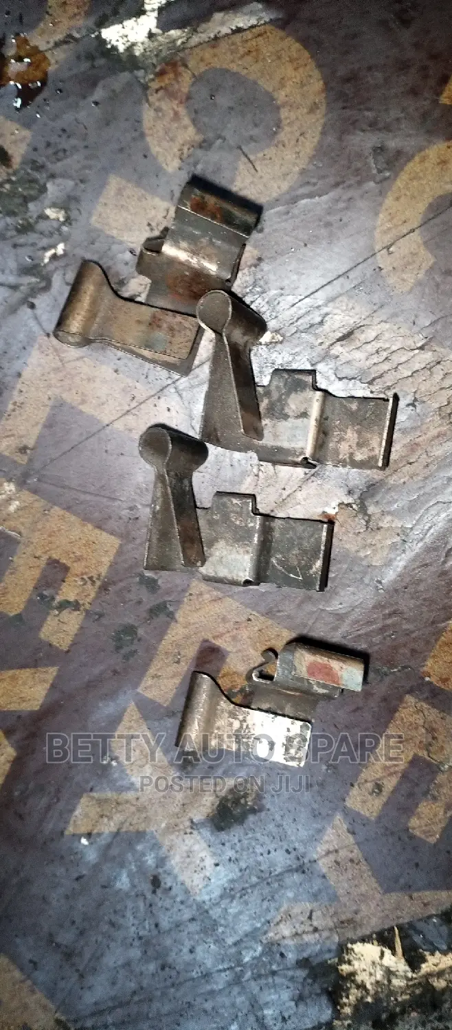 Toyota Hiace Caliper Metals