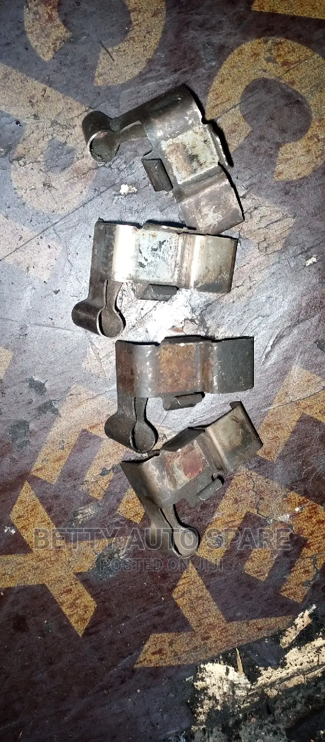 Toyota Hiace Caliper Metals