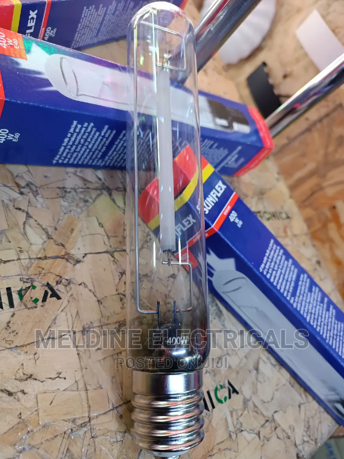 400watts Metal Halide Bulb.